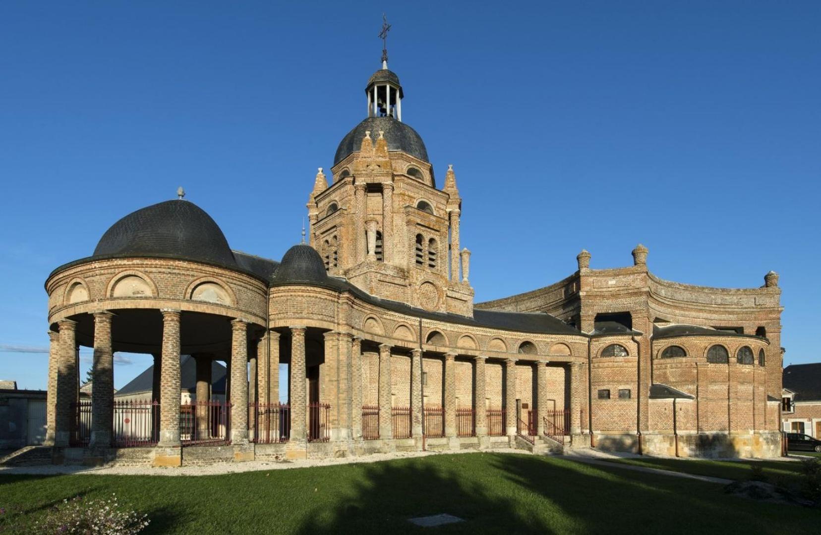 Budget Appart Avec Parking Au Centre-Ville Charleville-Mezieres Exterior foto